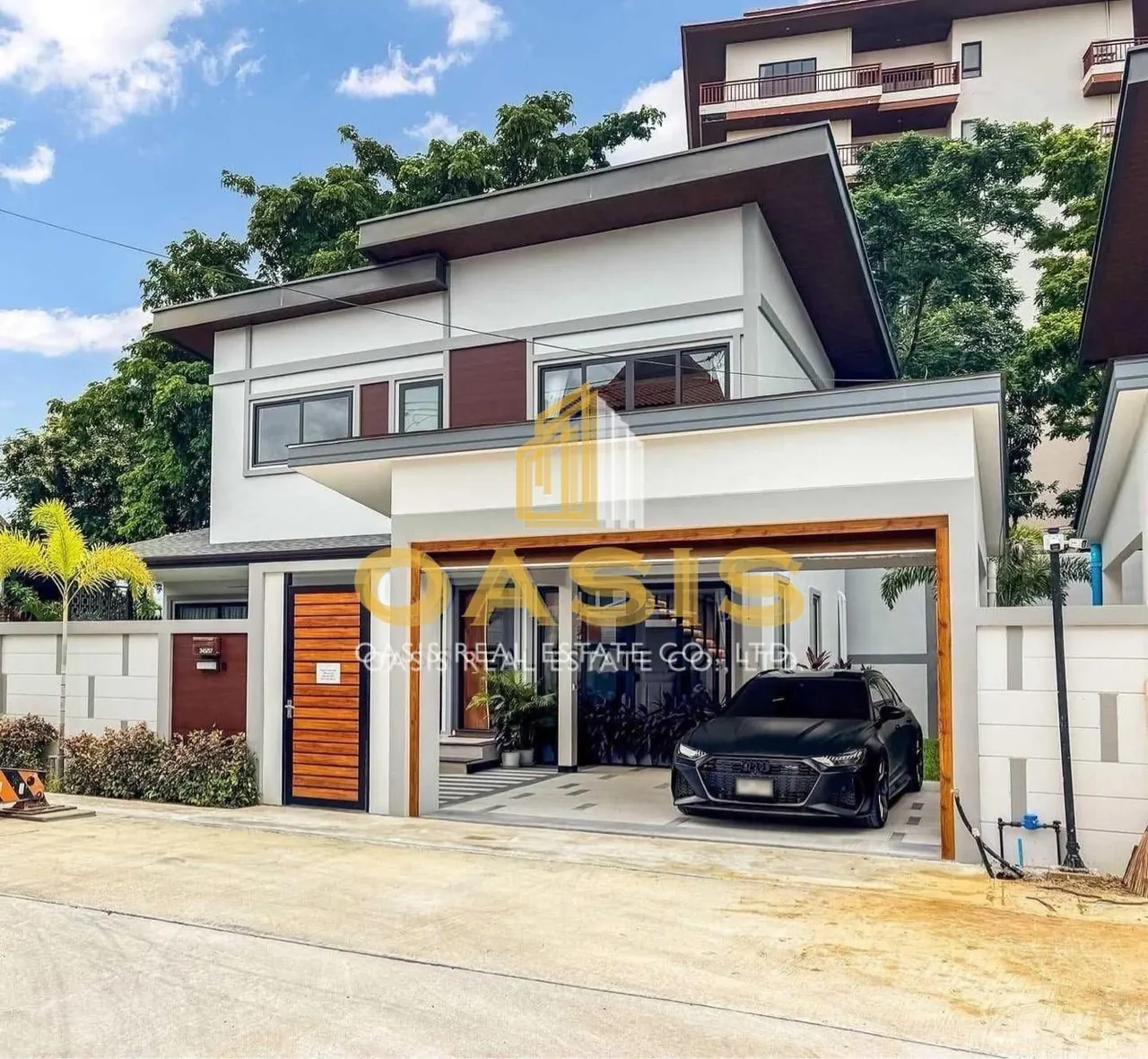 Prime Corner Pool Villa in Central Pattaya