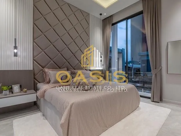 Two Luxurious Pool Villas located in the heart of Pattaya, Theprasit