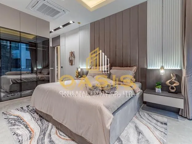 Modern Luxury Pool Villa located in a prime area of Pattaya on Thappraya Road
