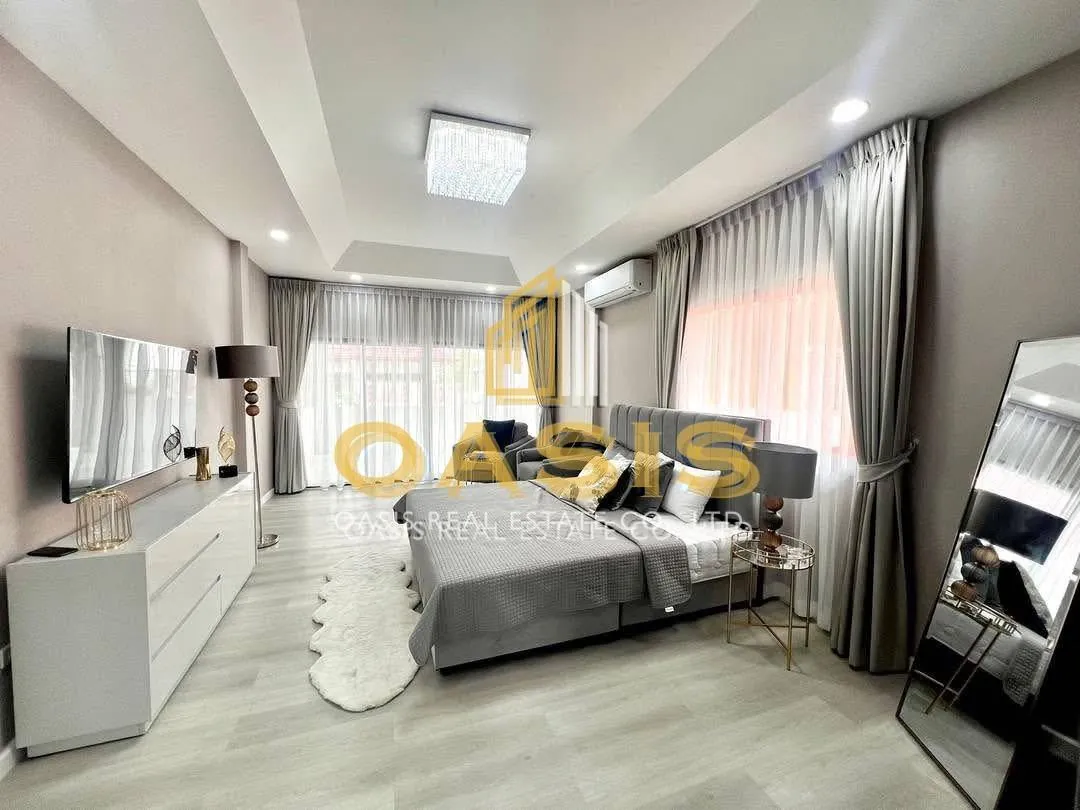 Luxury Pool Villa for Rent in Eakmongkol Village – Beachside Location