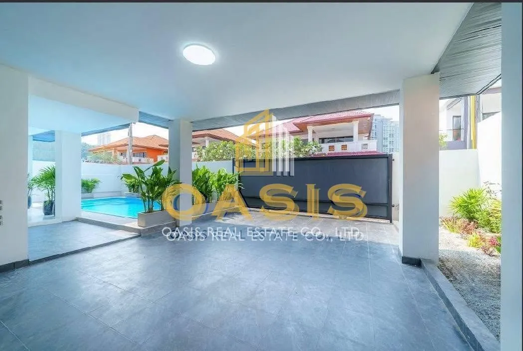 Luxury Pool Villa for Rent in Eakmongkol Village – Beachside Location