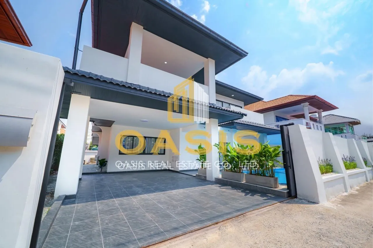 Luxury Pool Villa for Rent in Eakmongkol Village – Beachside Location
