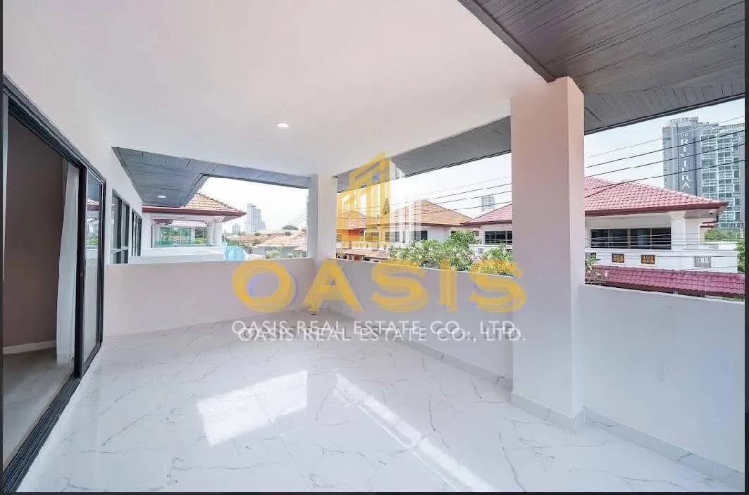 Luxury Pool Villa for Rent in Eakmongkol Village – Beachside Location