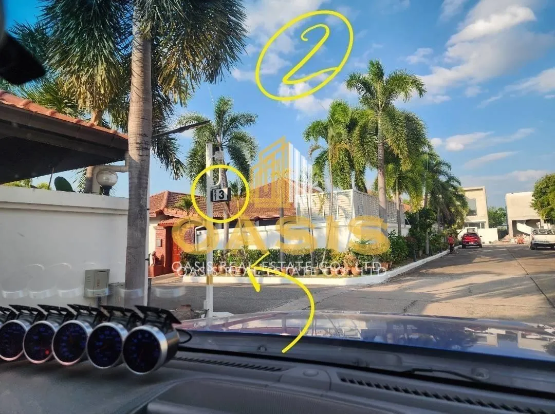 Land for Sale – Main Soi Location