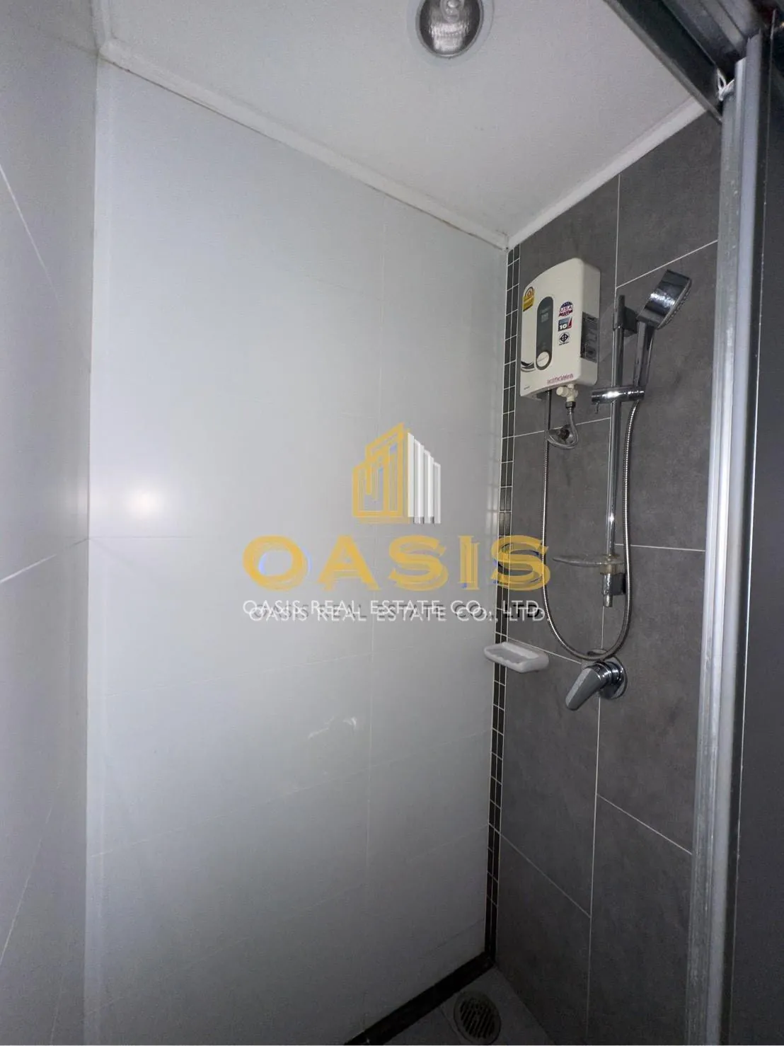 Condo for Rent/Sale – High Floor with Stunning Views in Central Jomtien