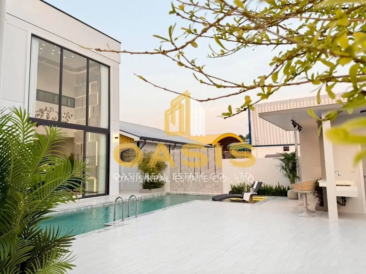 Luxury Modern Pool Villa – Ready to Move In | Fully Furnished