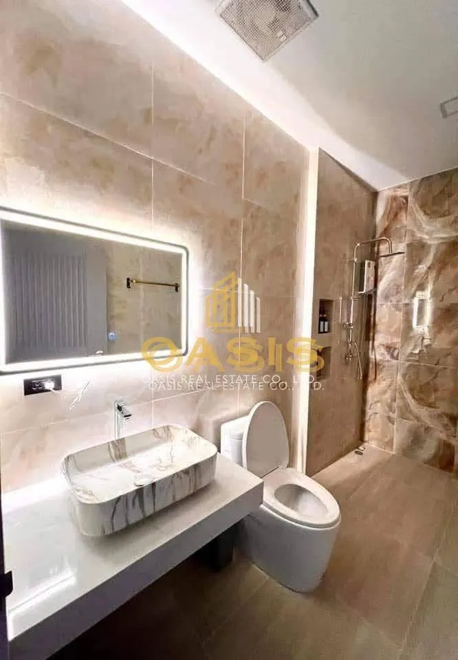 Luxury Pool villa for sale in Na Jomtien