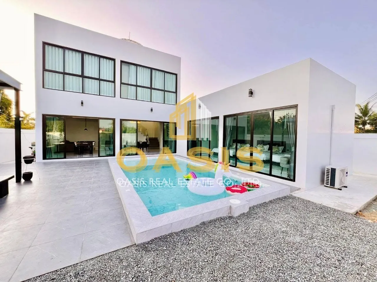 Luxury Pool villa for sale in Na Jomtien