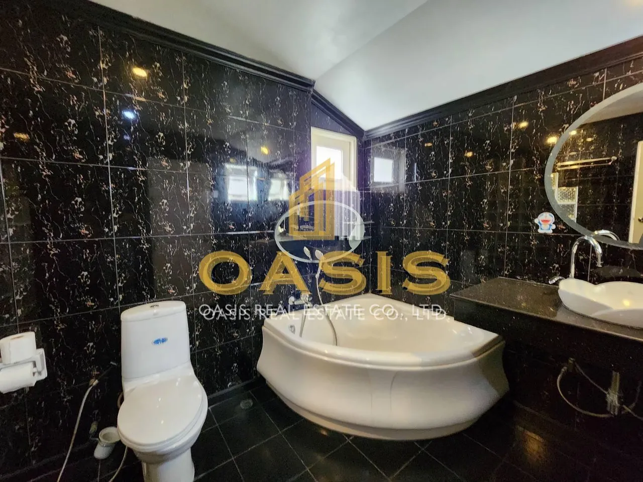 Hot Deal Pool Villa Compound in central Pattaya