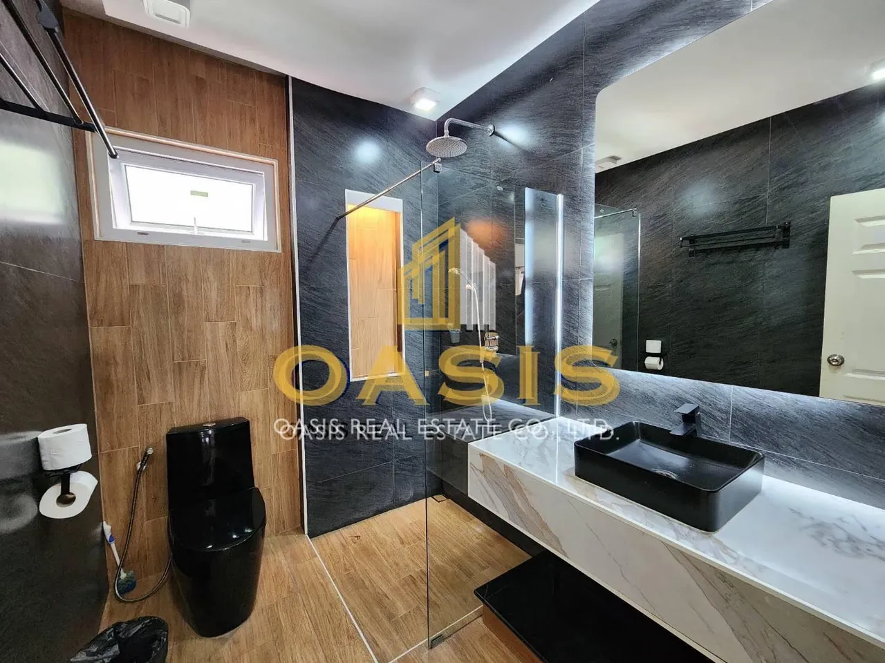 Hot Deal Pool Villa Compound in central Pattaya