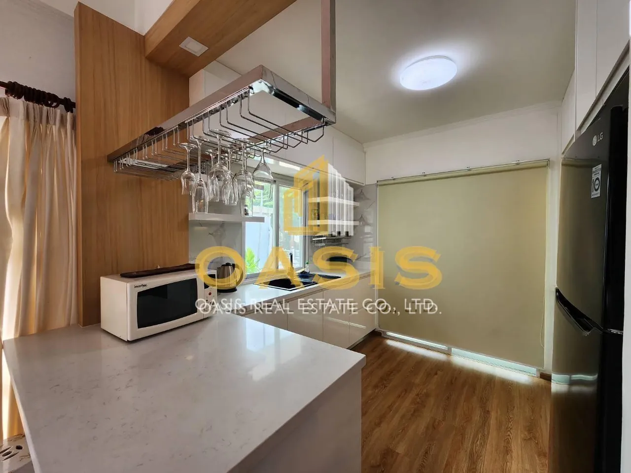 Hot Deal Pool Villa Compound in central Pattaya
