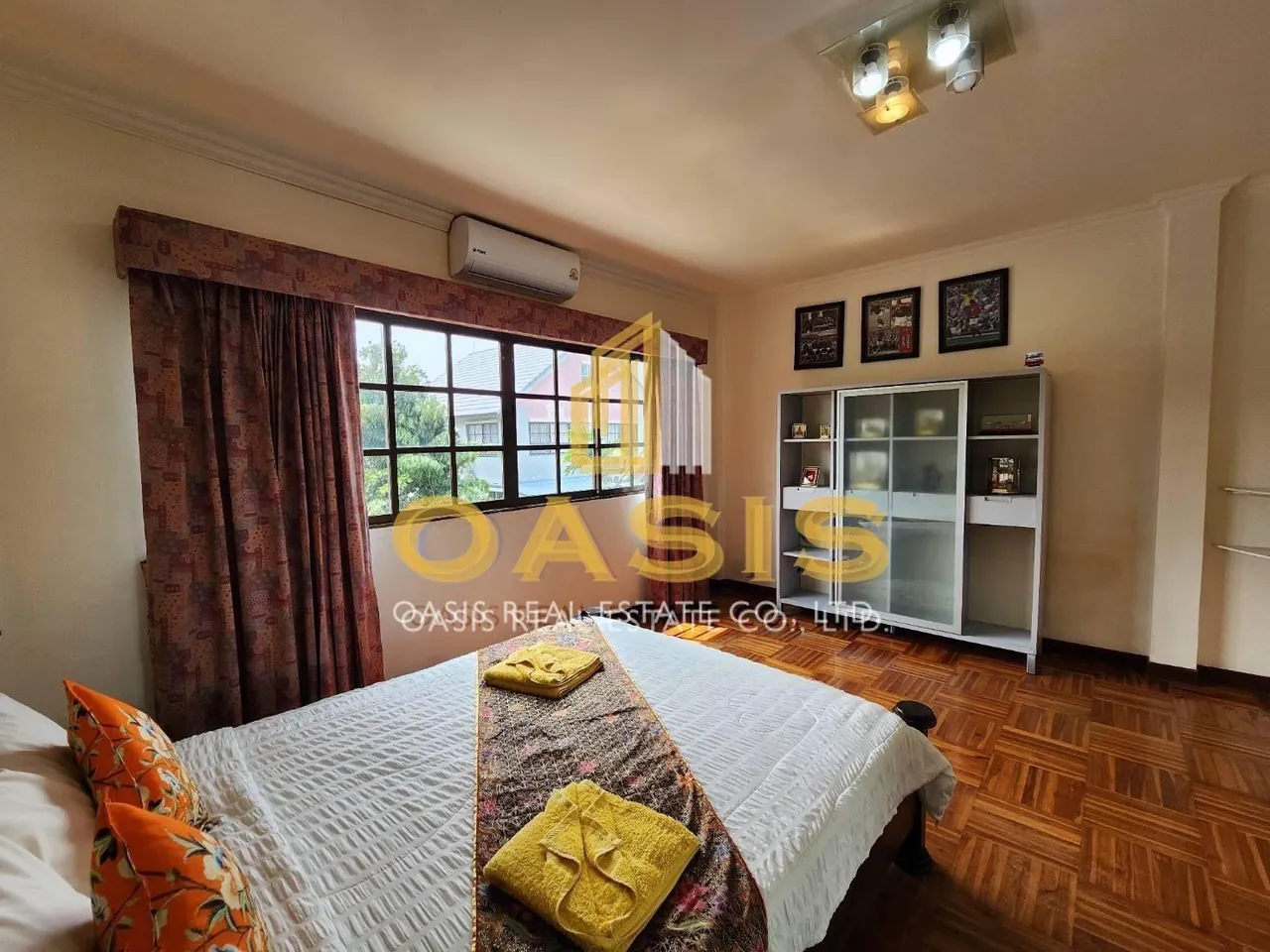 Hot Deal Pool Villa Compound in central Pattaya