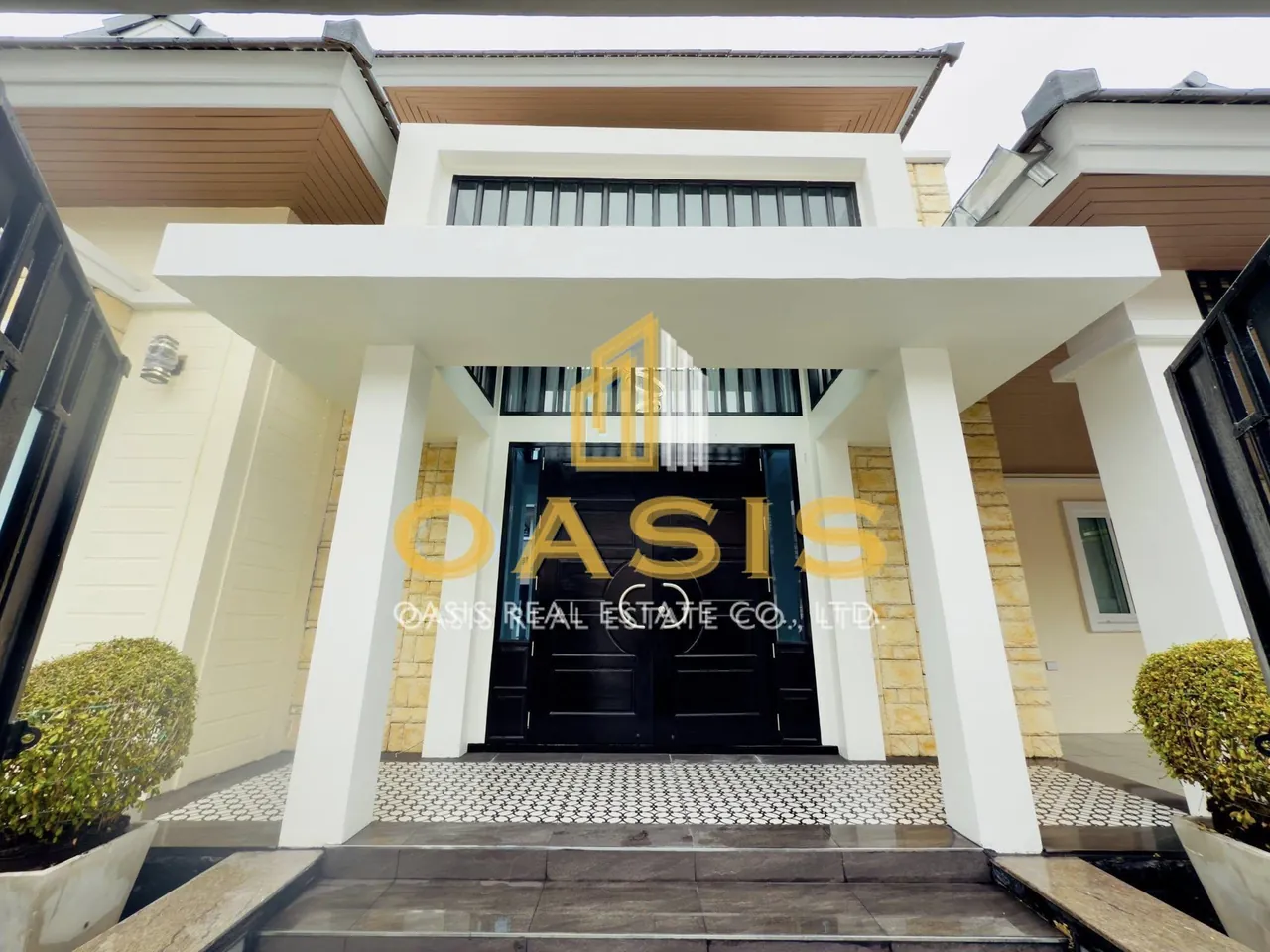 Luxury House for Sale in Baan Sirisa 16