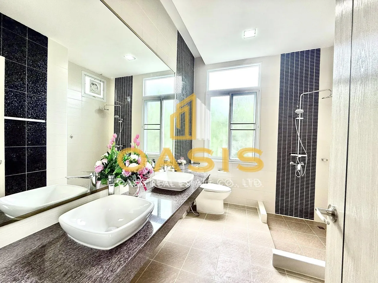 Luxury House for Sale in Baan Sirisa 16