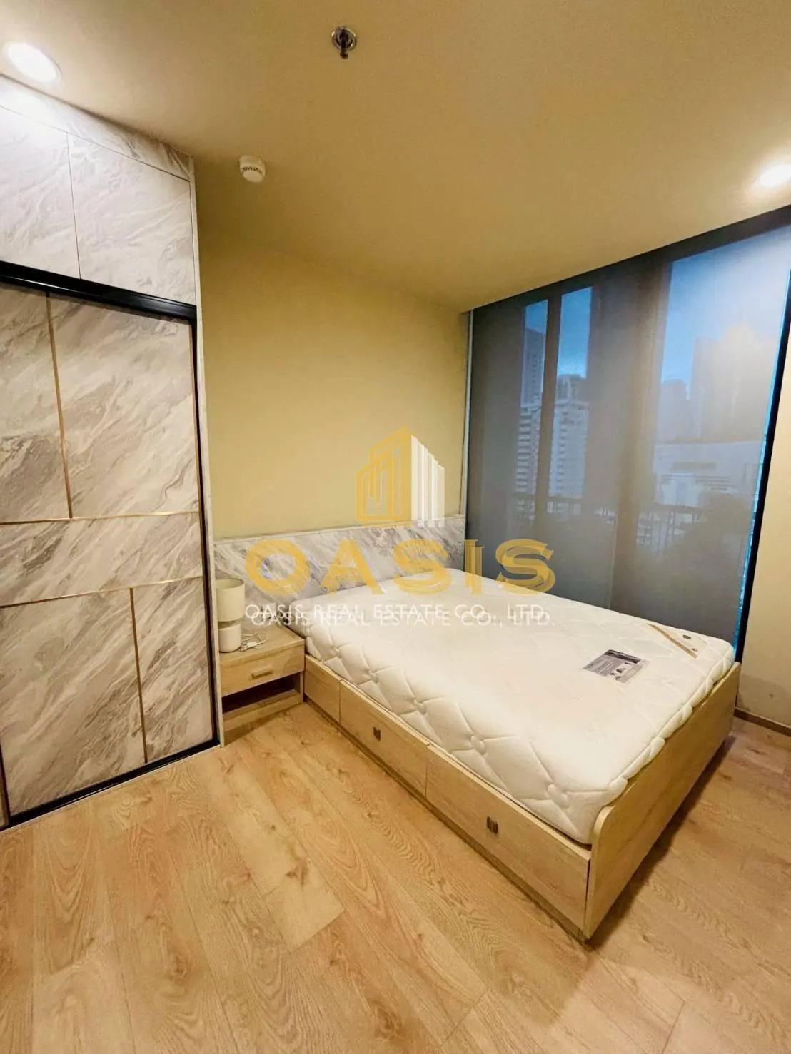 1-Bedroom Condo at Noble Recole, Asoke for rent
