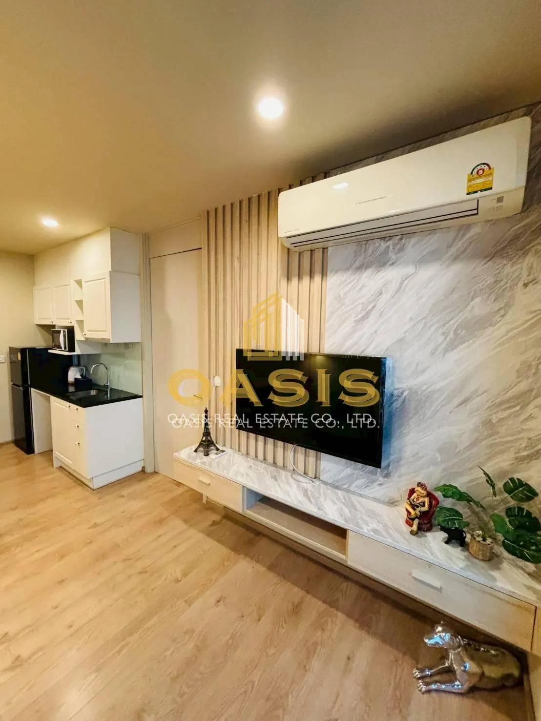 1-Bedroom Condo at Noble Recole, Asoke for rent