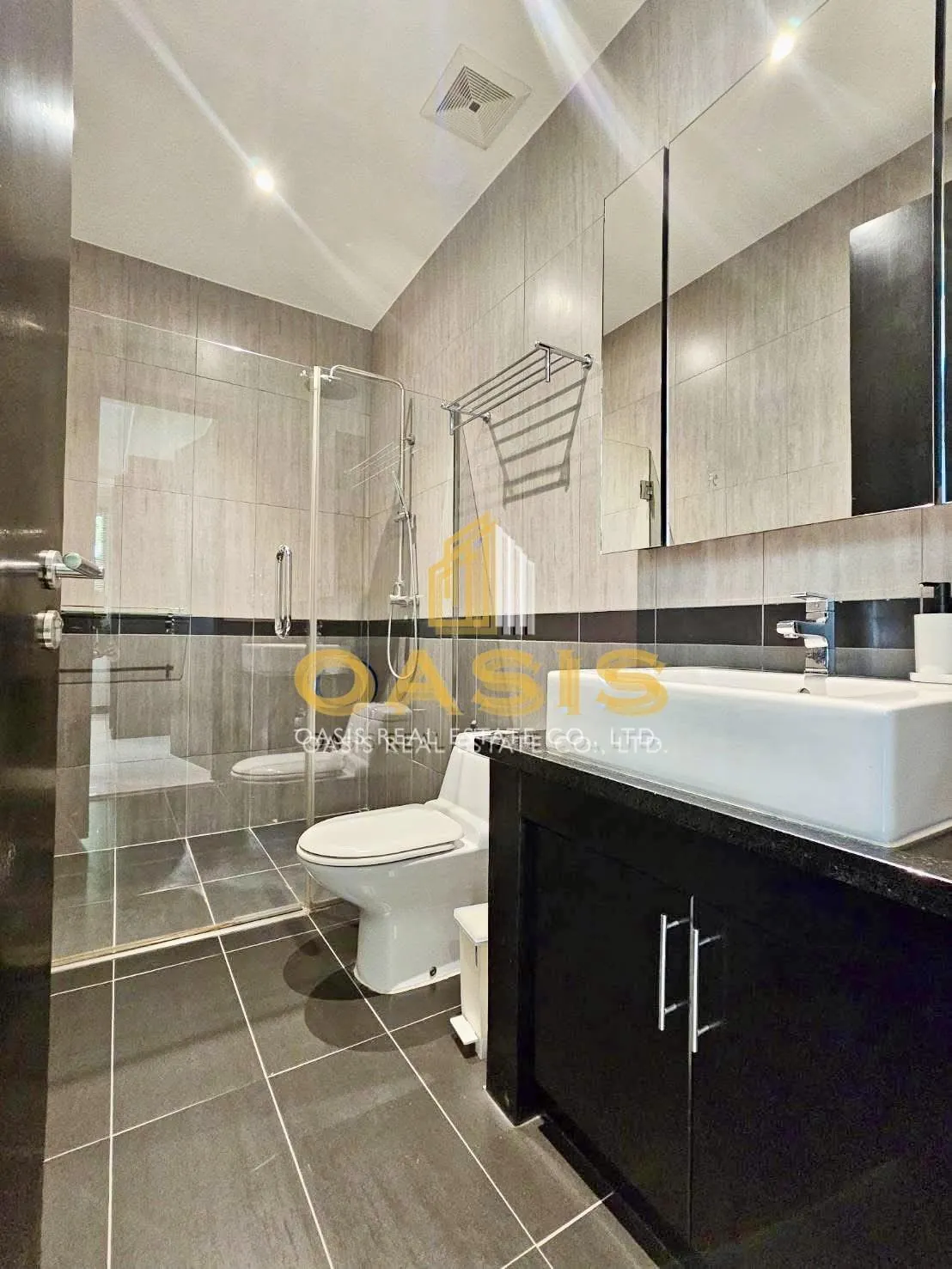 Luxury Pool Villa For Sale Whispering Palms, Mabprachan