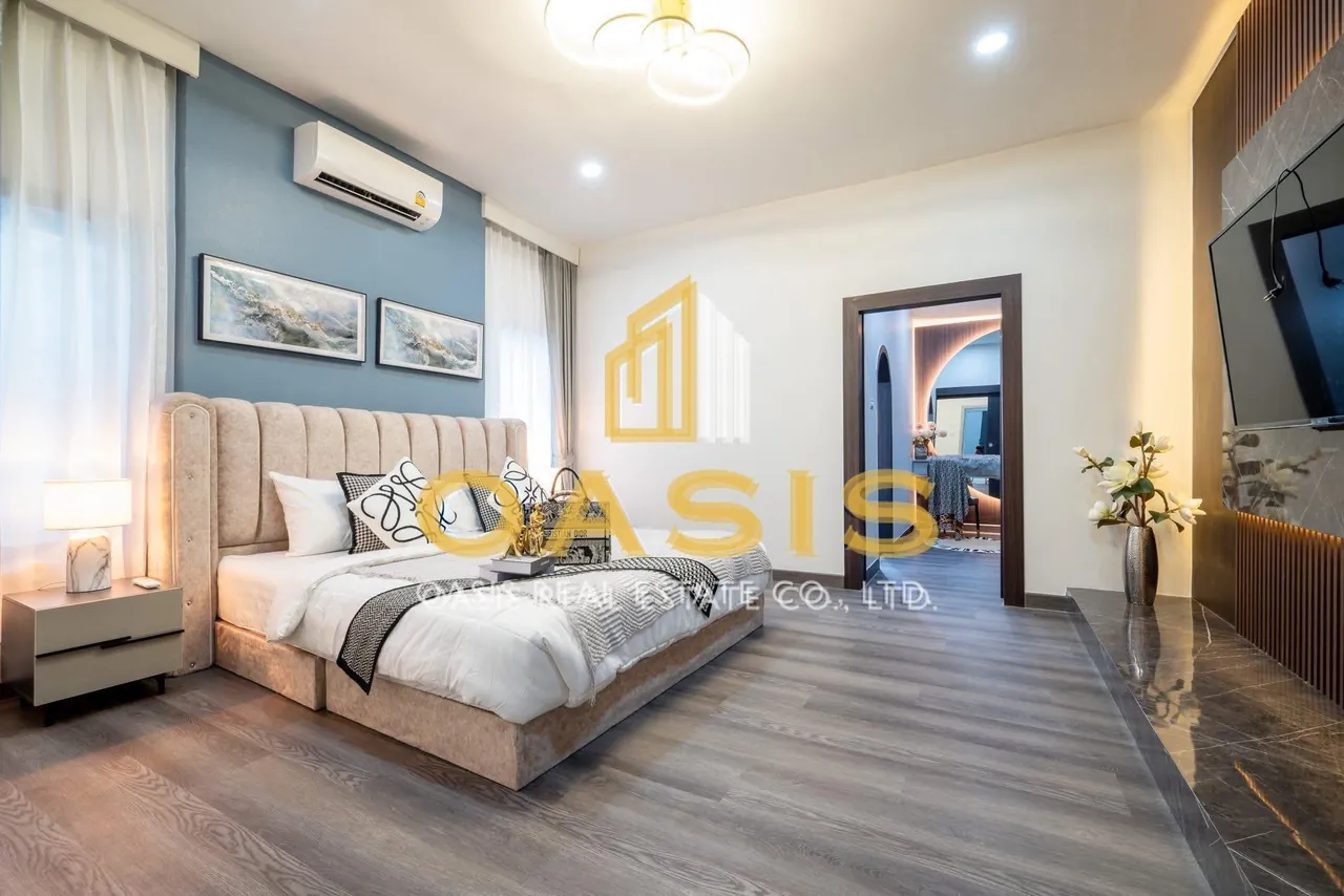 Beautiful Modern Luxury Home for Sale Pattaya Hill Village 2