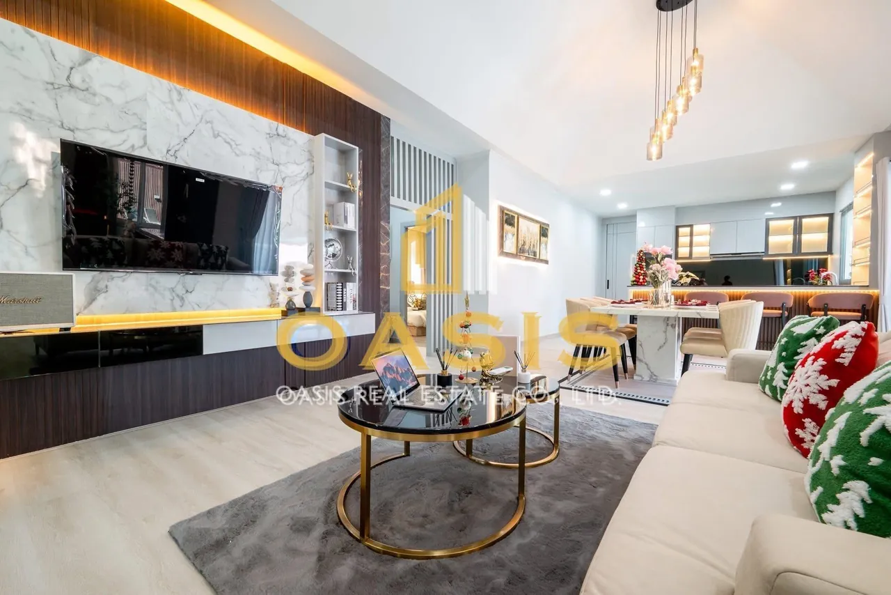 Beautiful Modern Luxury Home for Sale Pattaya Hill Village 2