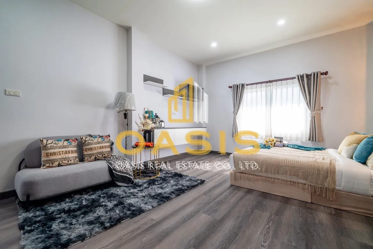 Beautiful Modern Luxury Home for Sale Pattaya Hill Village 2