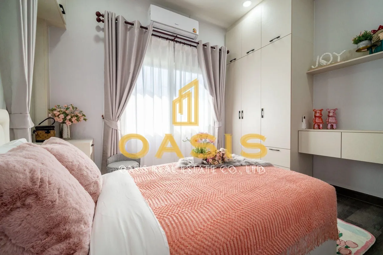 Beautiful Modern Luxury Home for Sale Pattaya Hill Village 2