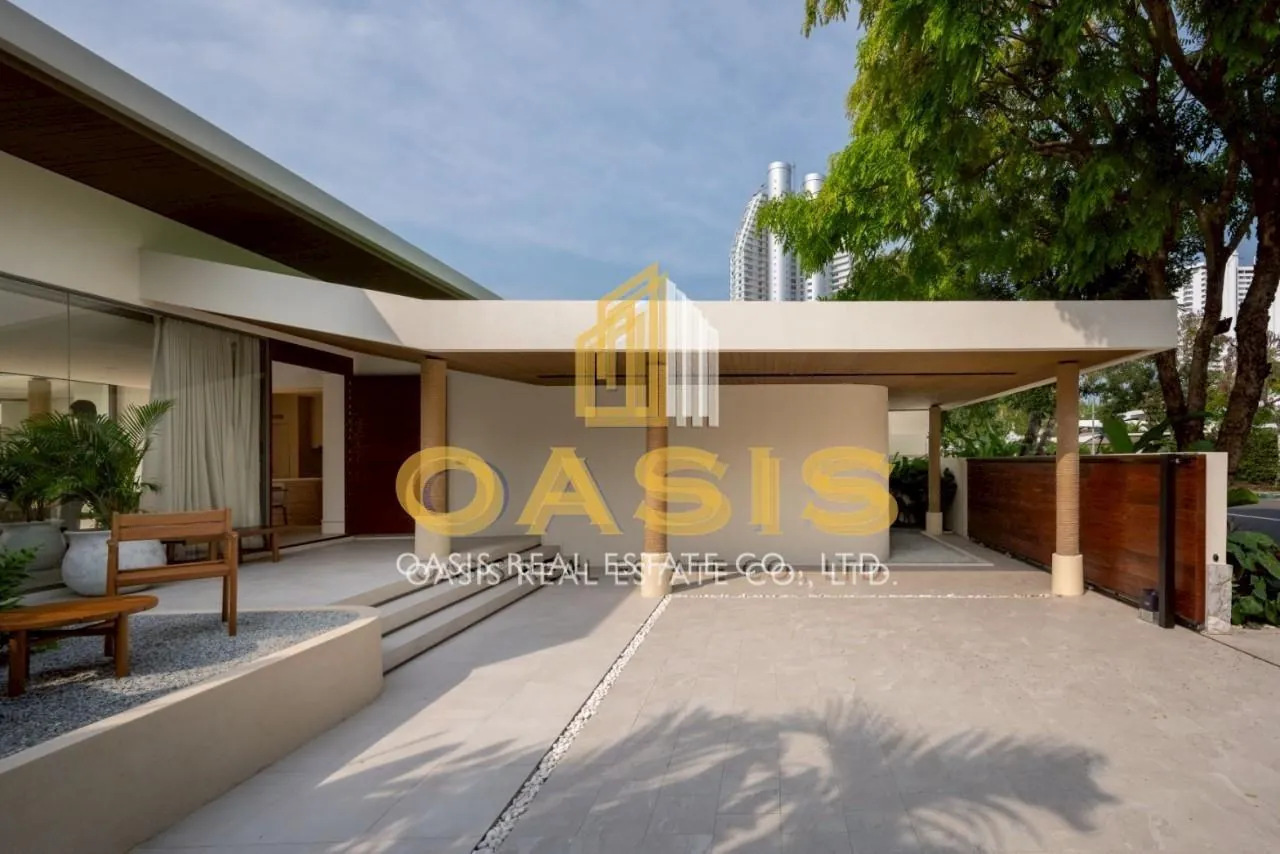 Movenpick A luxury Pool Villa For Sale and rent