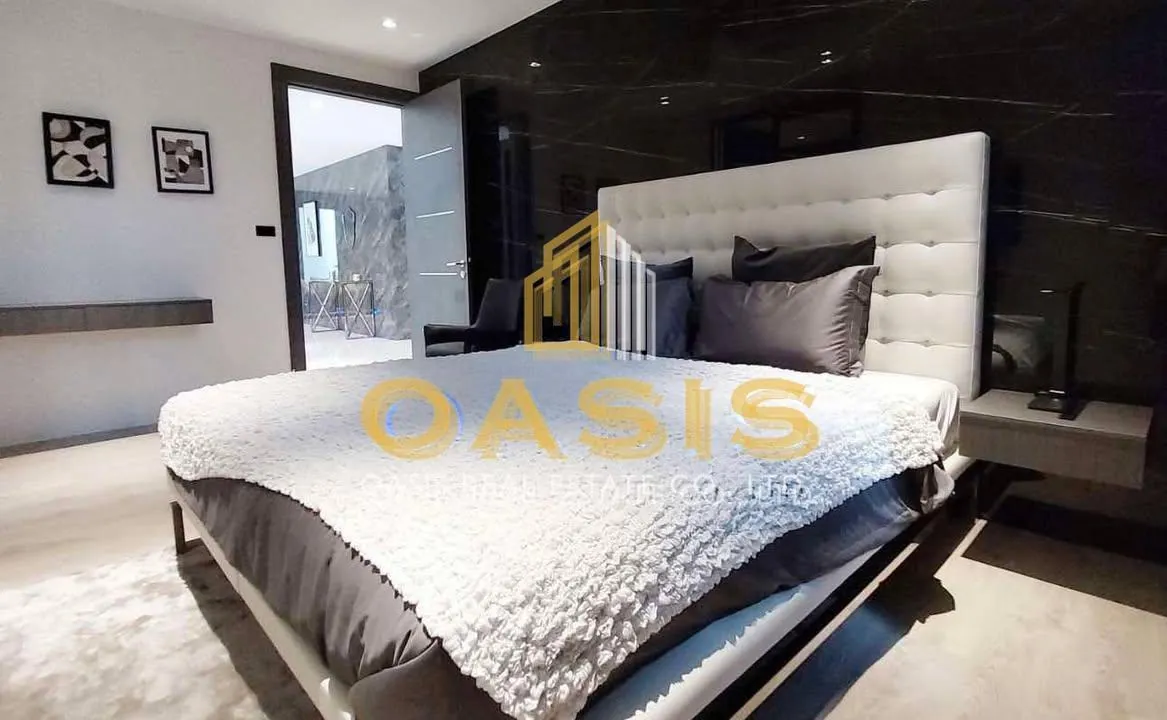 Prestigious Luxury Villa for Sale Pratumnak Soi 5