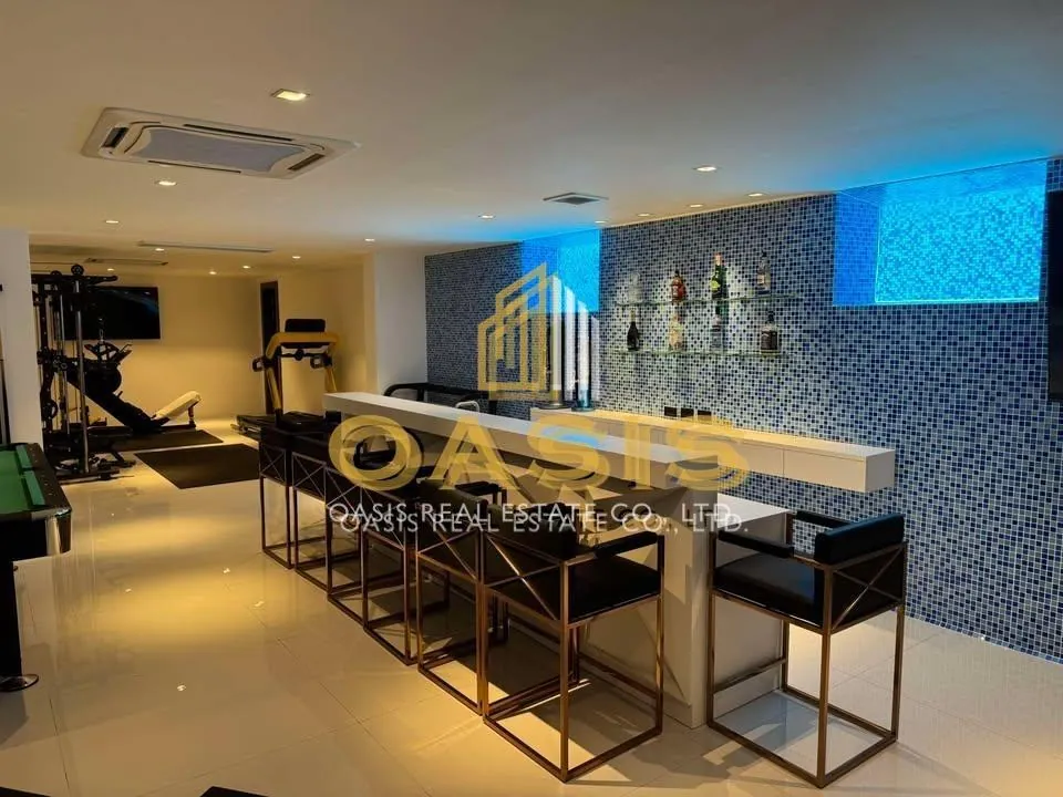 Prestigious Luxury Villa for Sale Pratumnak Soi 5