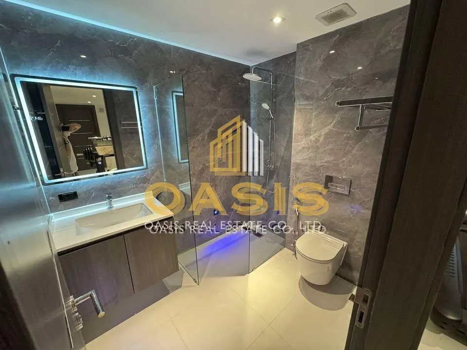Prestigious Luxury Villa for Sale Pratumnak Soi 5