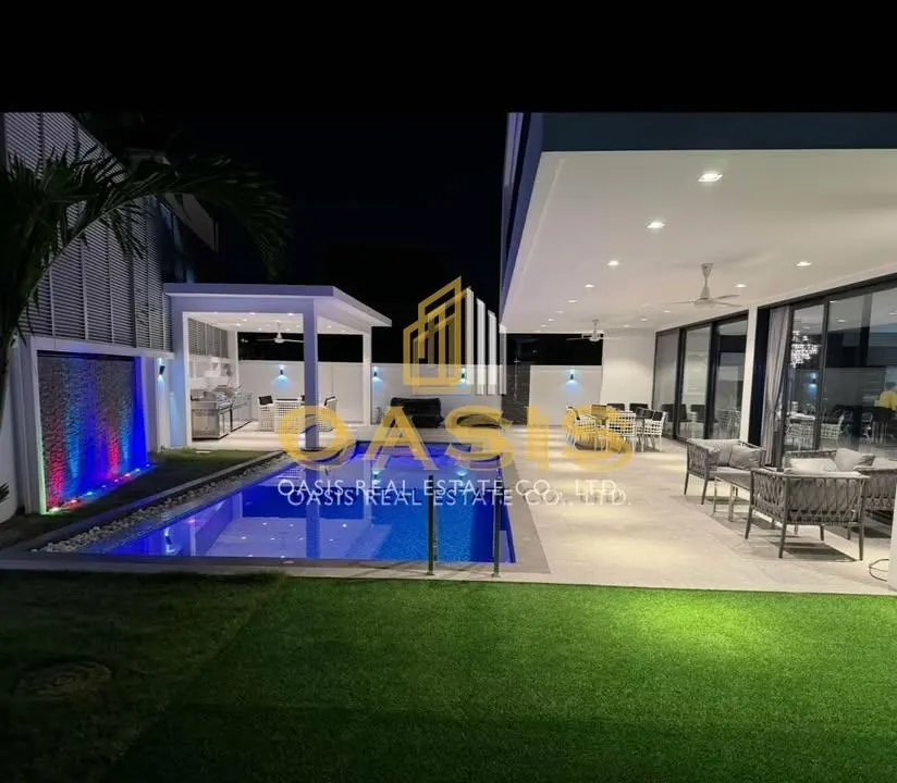 Prestigious Luxury Villa for Sale Pratumnak Soi 5