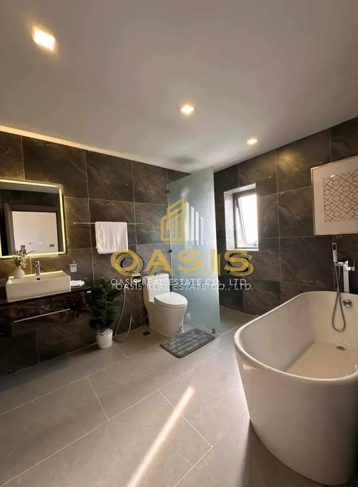 Luxury Modern Style Pool Villa for Sale in Huai Yai