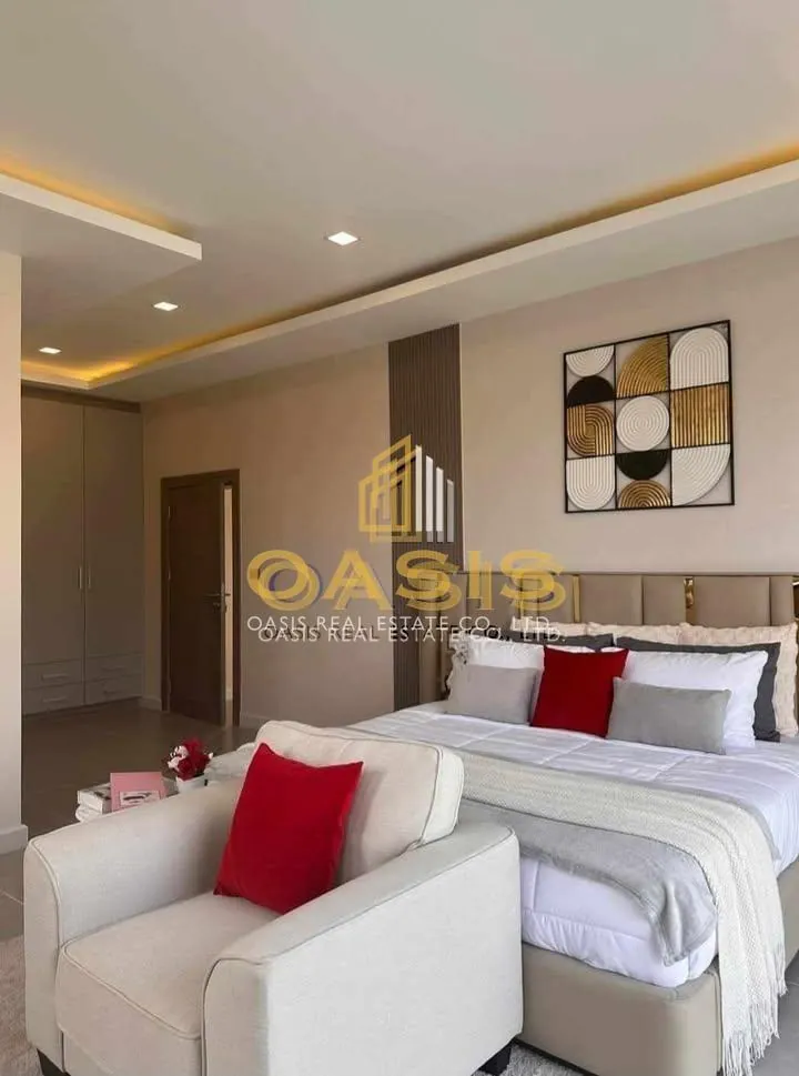 Luxury Modern Style Pool Villa for Sale in Huai Yai