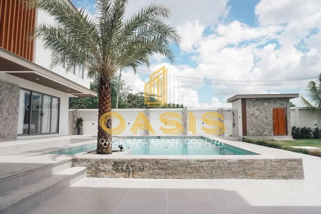 Luxury Modern Style Pool Villa for Sale in Huai Yai