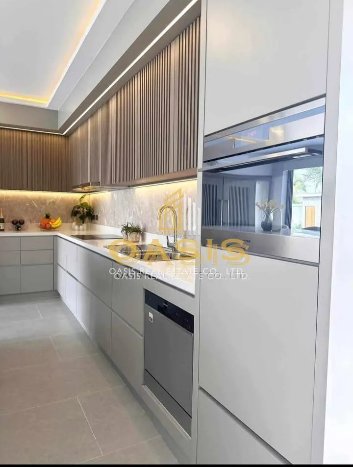 Luxury Modern Style Pool Villa for Sale in Huai Yai