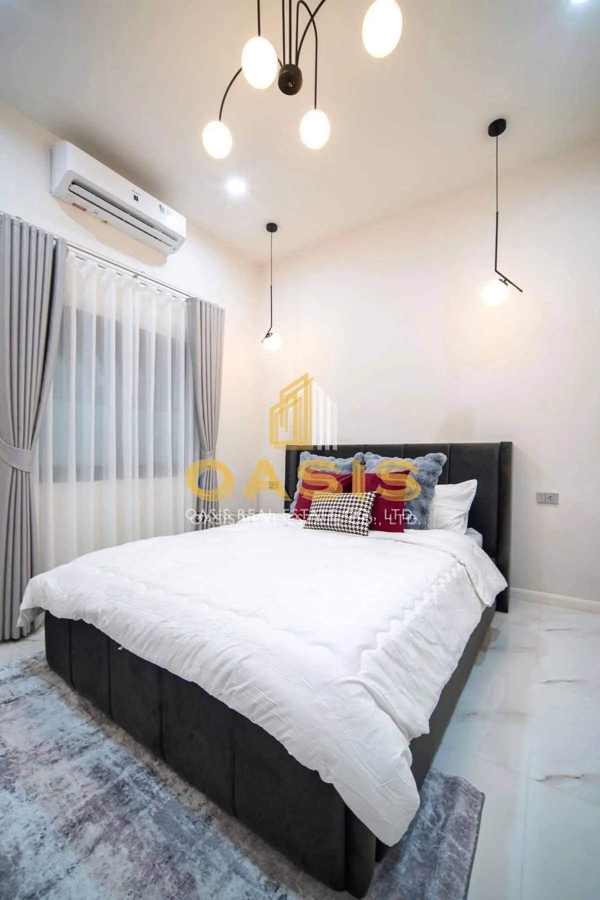 Stunning Single-Storey House for sale