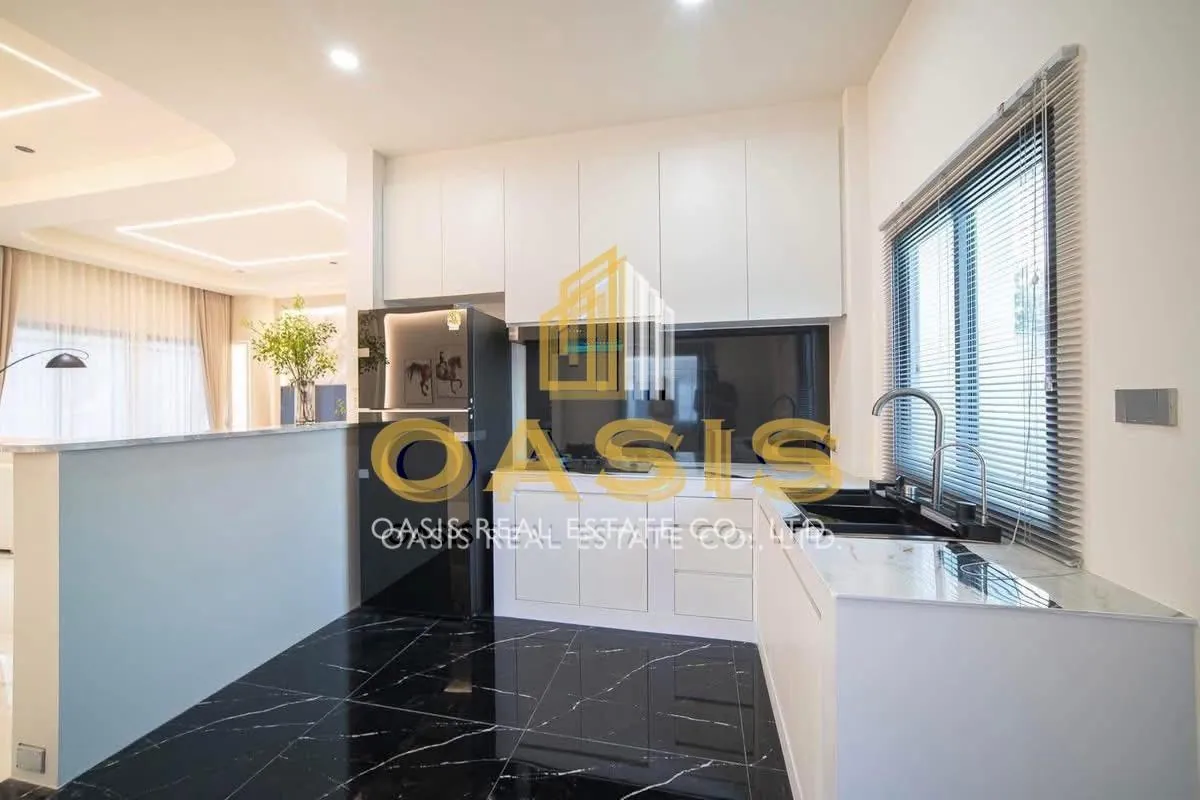 Stunning Single-Storey House for sale