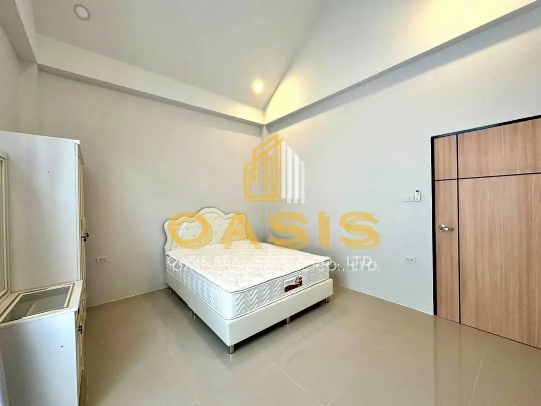 Charming Pool Villa Near Mabprachan Reservoir For Sale