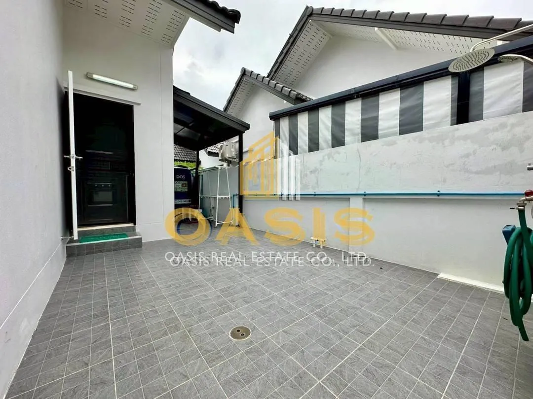 Charming Pool Villa Near Mabprachan Reservoir For Sale