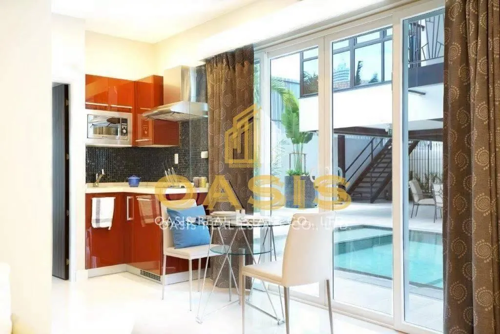 Commercial Luxury Apartment Building for Sale in Pratumnak Soi 5