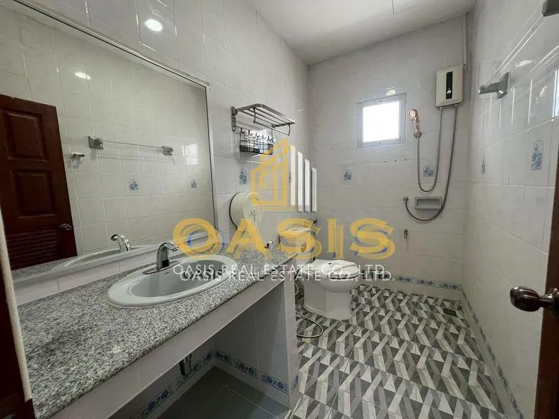 Pool Villa near Jomtien Beach for Sale or Rent