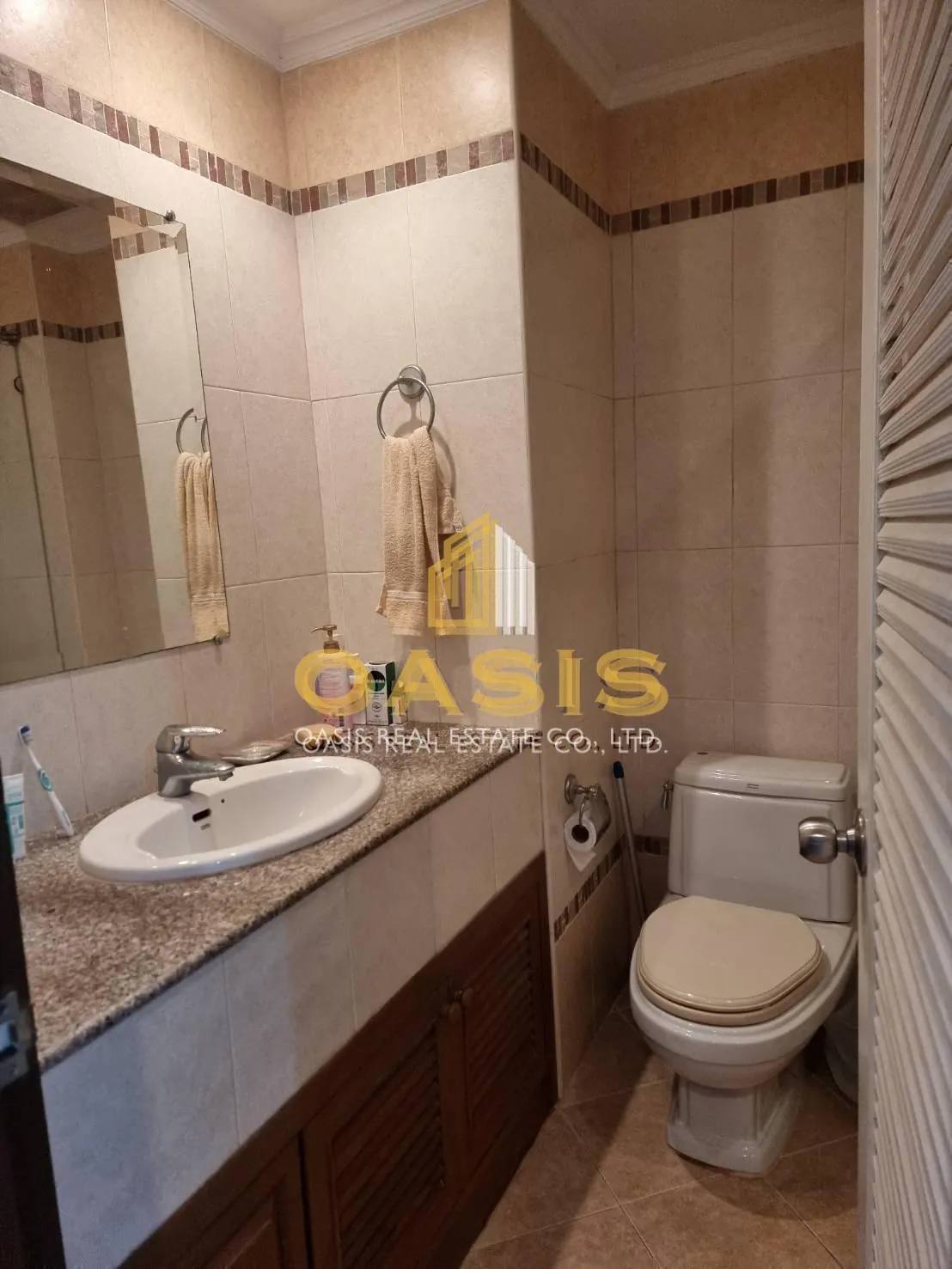 Spacious 1 Bedroom for Sale View Talay 2B Condominium