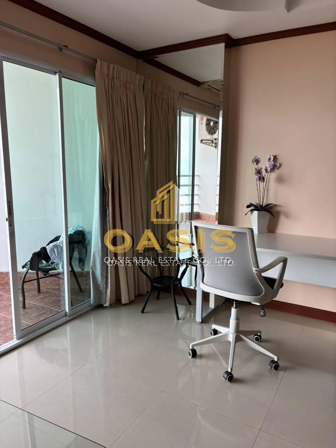 High Floor Condo for Sale with Sea View
