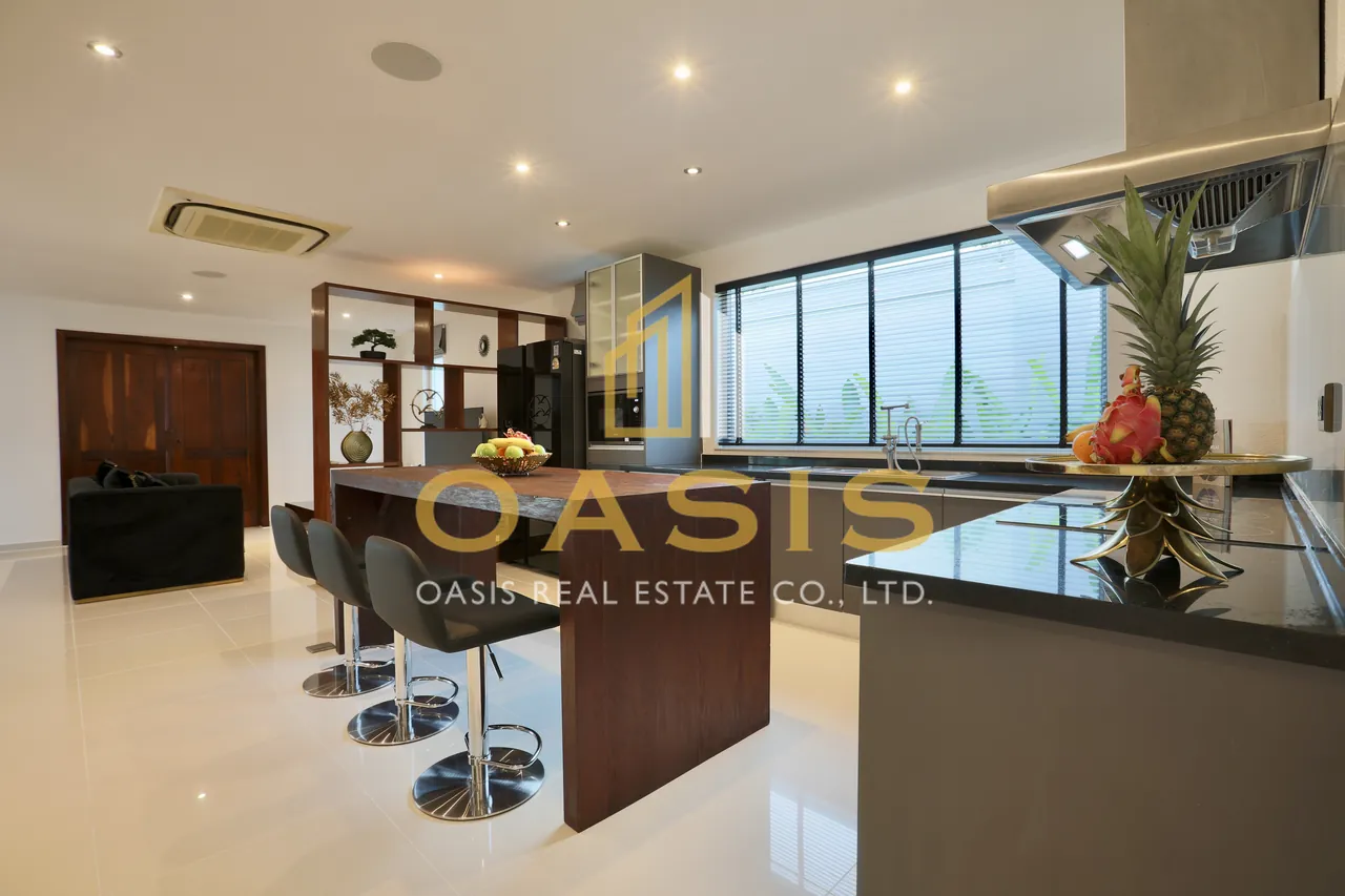 Exquisite Pool Villa for Sale Siam Royal View