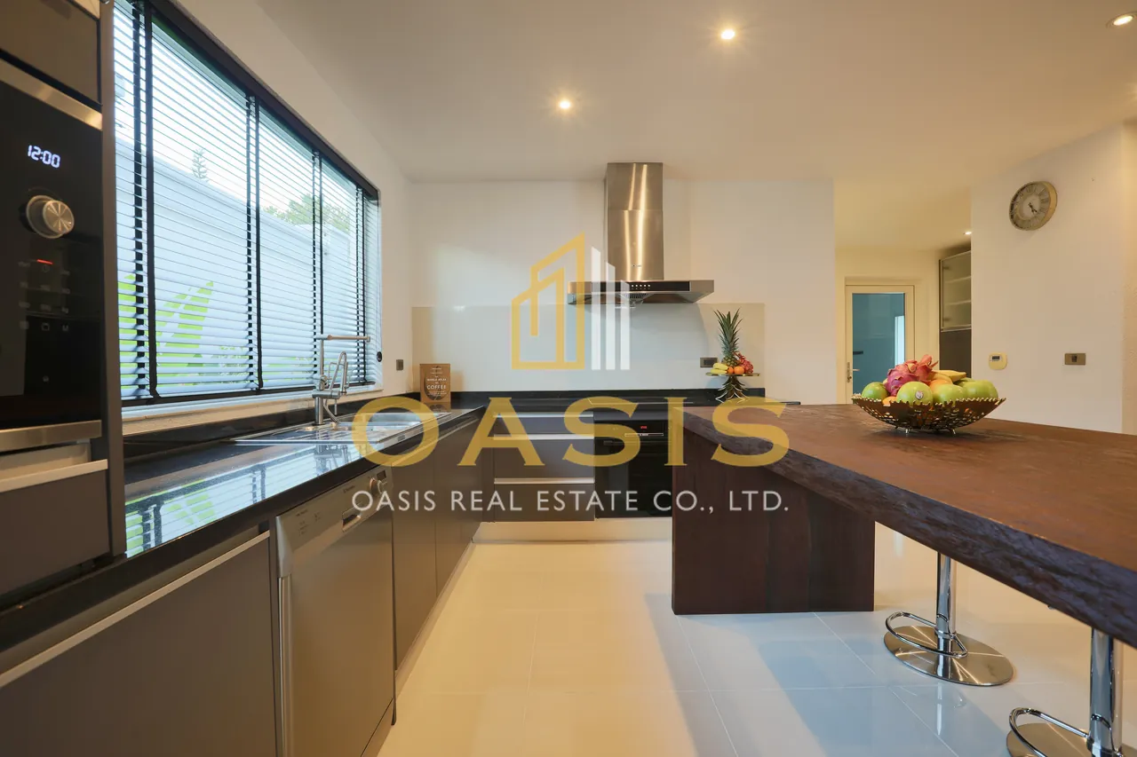 Exquisite Pool Villa for Sale Siam Royal View