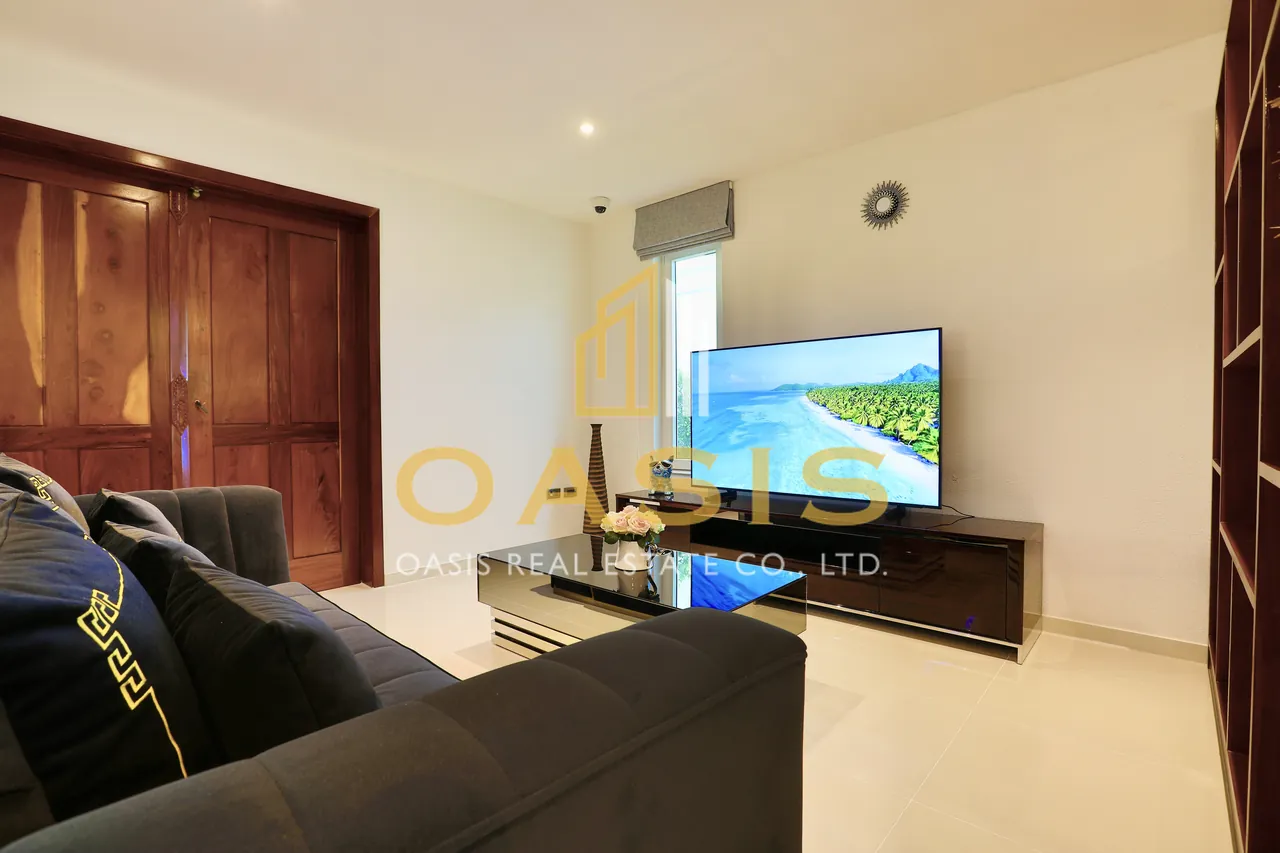 Exquisite Pool Villa for Sale Siam Royal View