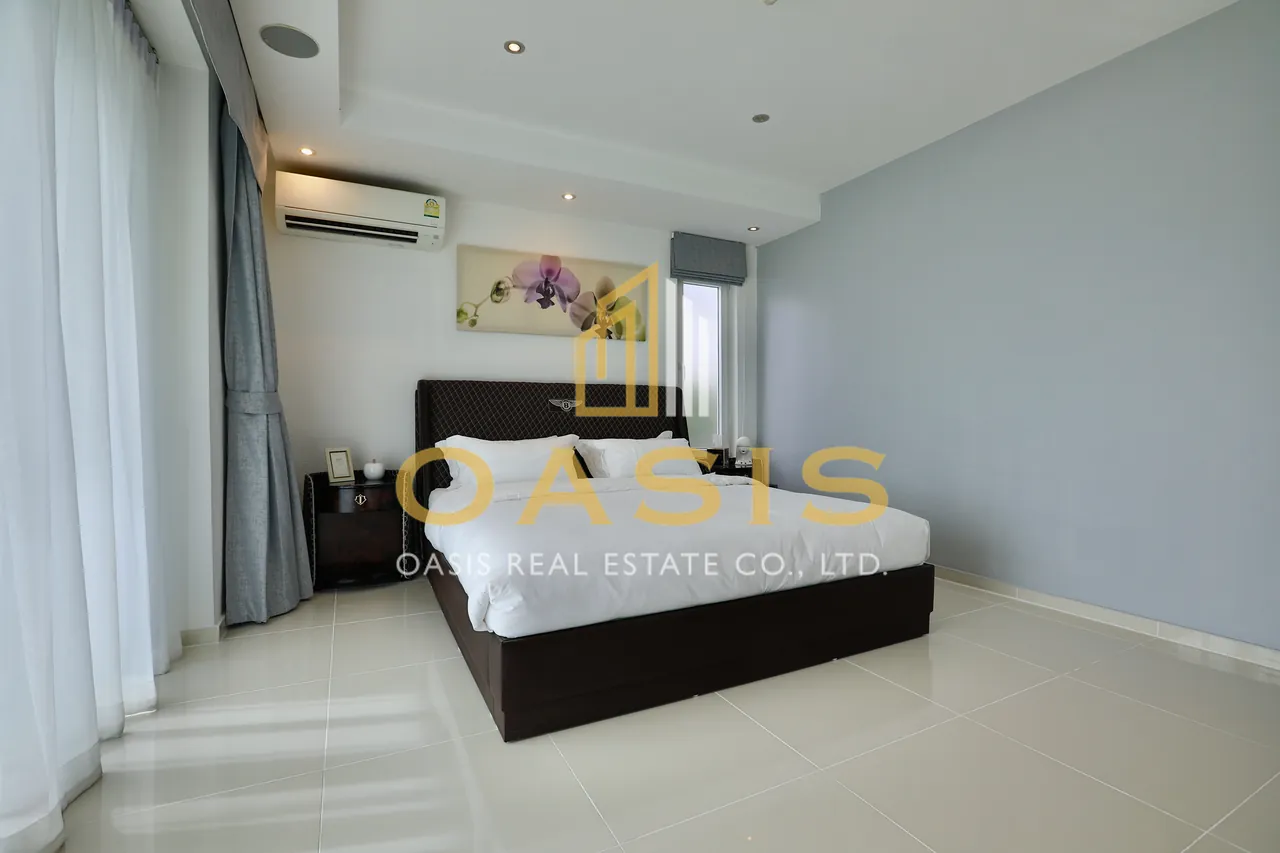 Exquisite Pool Villa for Sale Siam Royal View