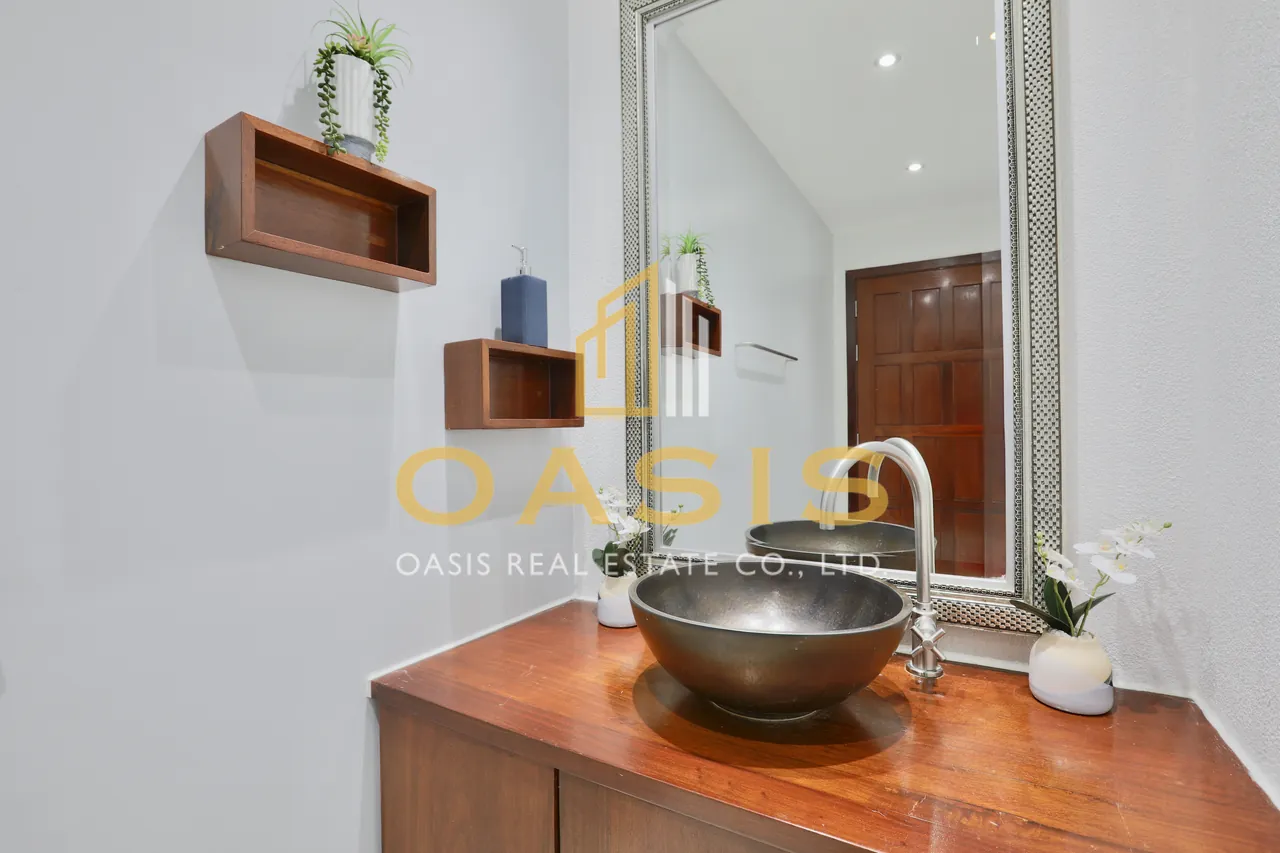 Exquisite Pool Villa for Sale Siam Royal View