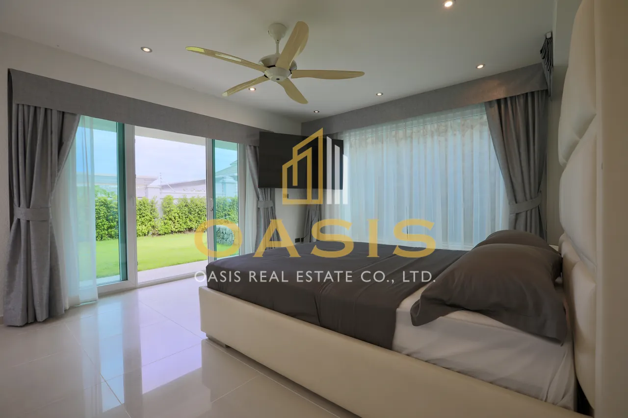 Exquisite Pool Villa for Sale Siam Royal View