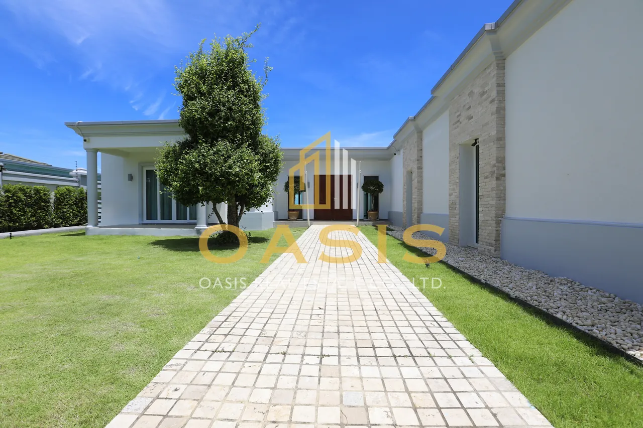Exquisite Pool Villa for Sale Siam Royal View