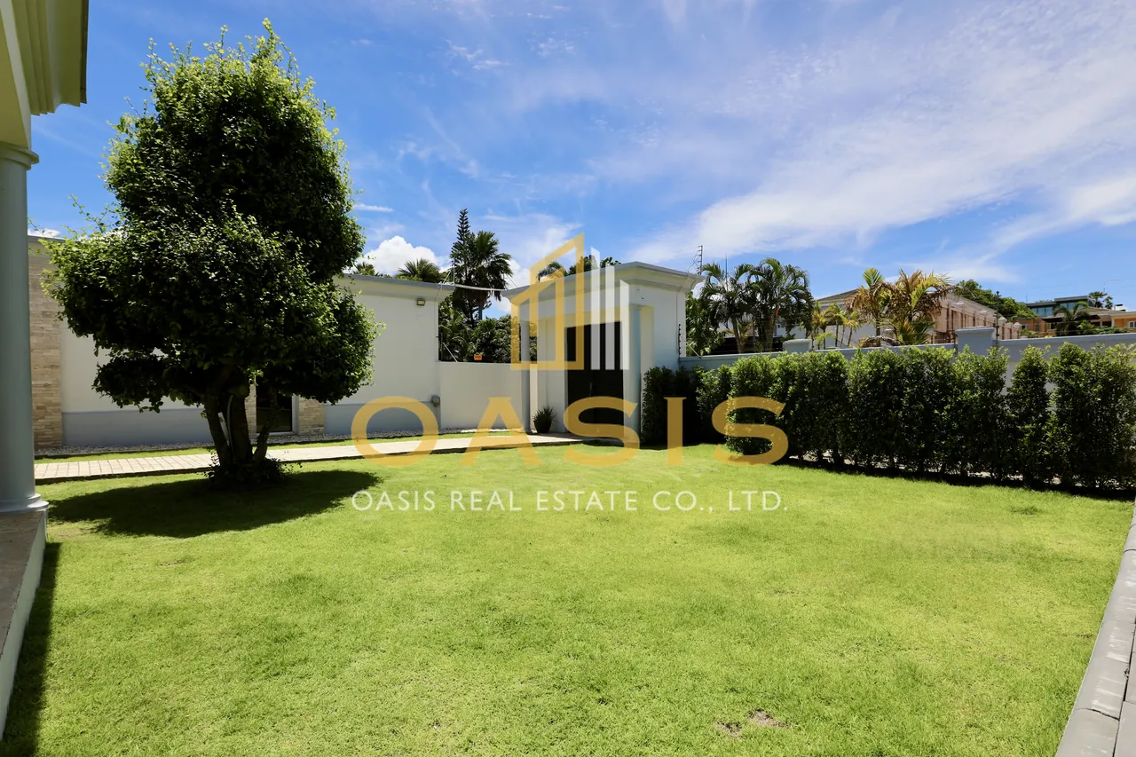 Exquisite Pool Villa for Sale Siam Royal View